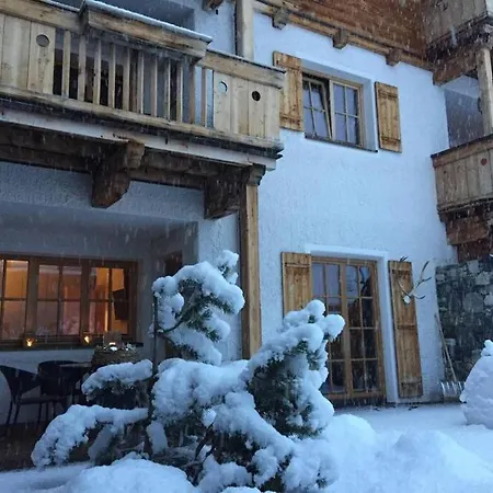 Ski-in & Out Alpine Style Near Kitzbuehel Apartment Mittersill