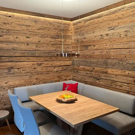 Ski-in & Out Alpine Style Near Kitzbuehel 公寓 米特西尔